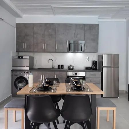 Beyond The Bridge Case de vacanță *