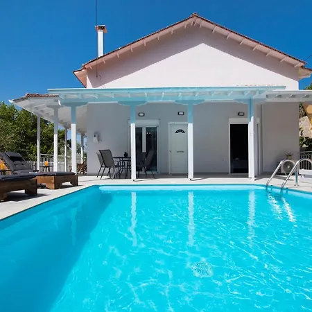 Beyond The Bridge Holiday home Sivros